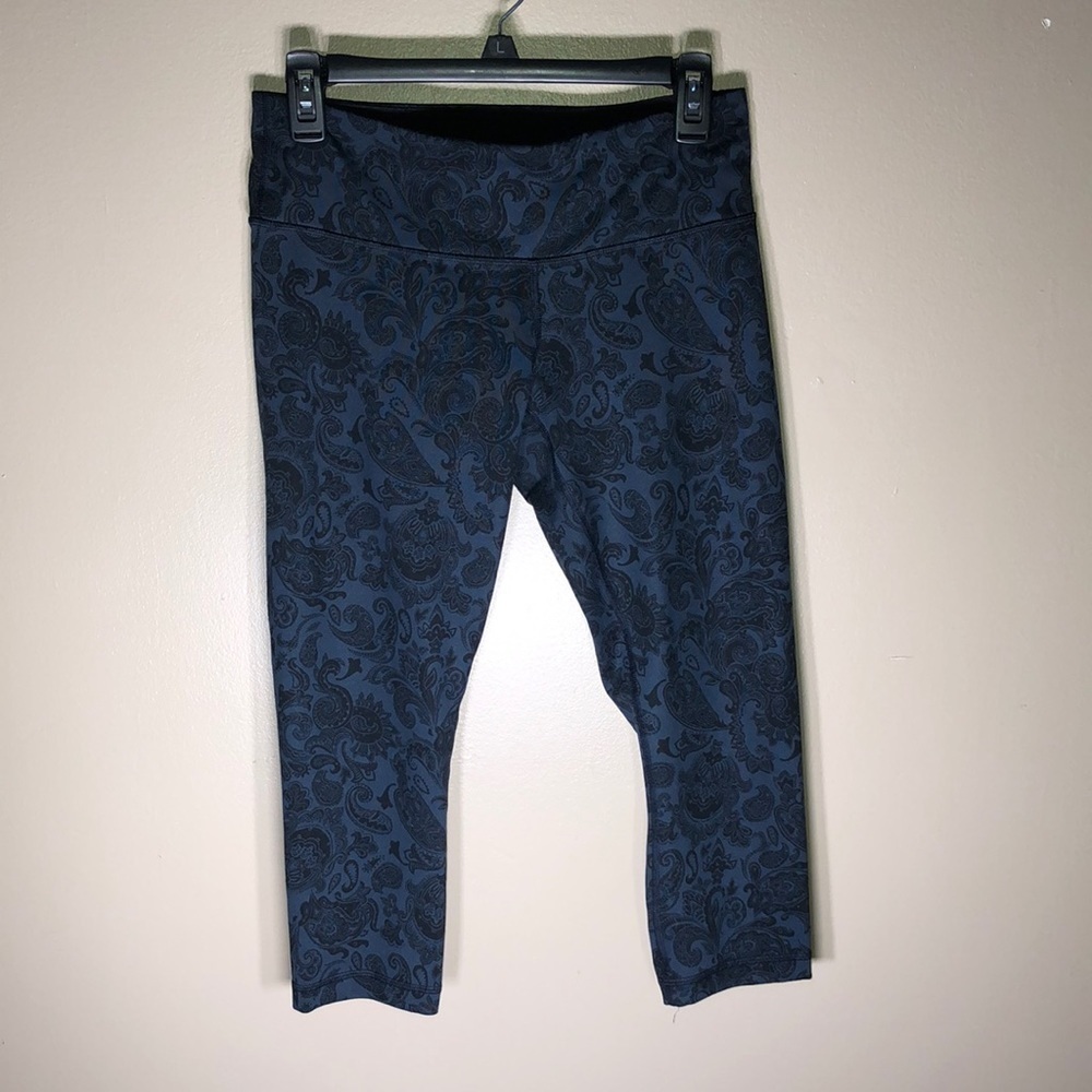 Lululemon athletica Capri cropped pants size 8 floral print blue workout gym - Picture 5 of 10
